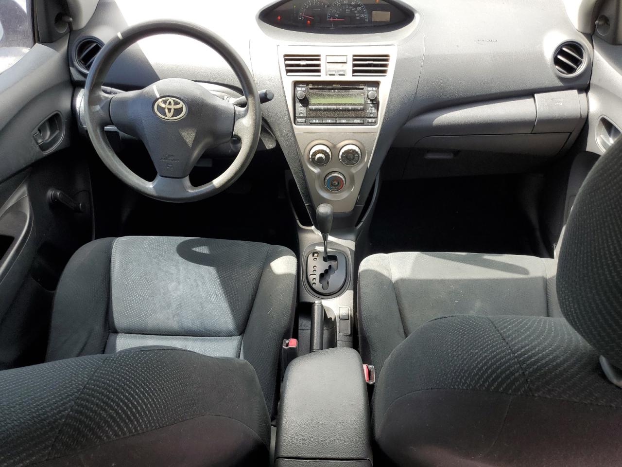 2010 Toyota Yaris VIN: JTDBT4K36A1391486 Lot: 84427245