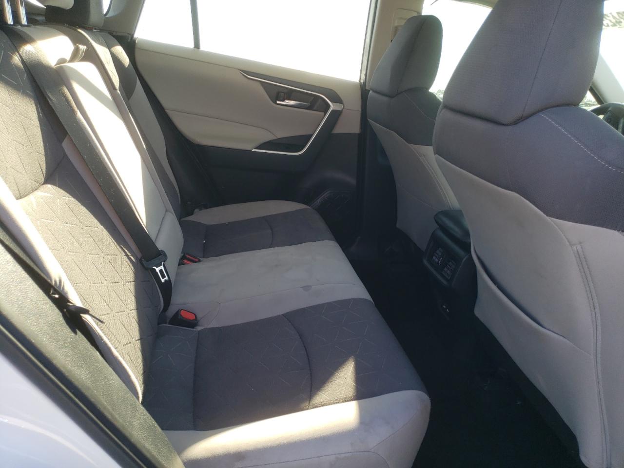 2021 Toyota Rav4 Xle VIN: 2T3P1RFV5MW186073 Lot: 71072425