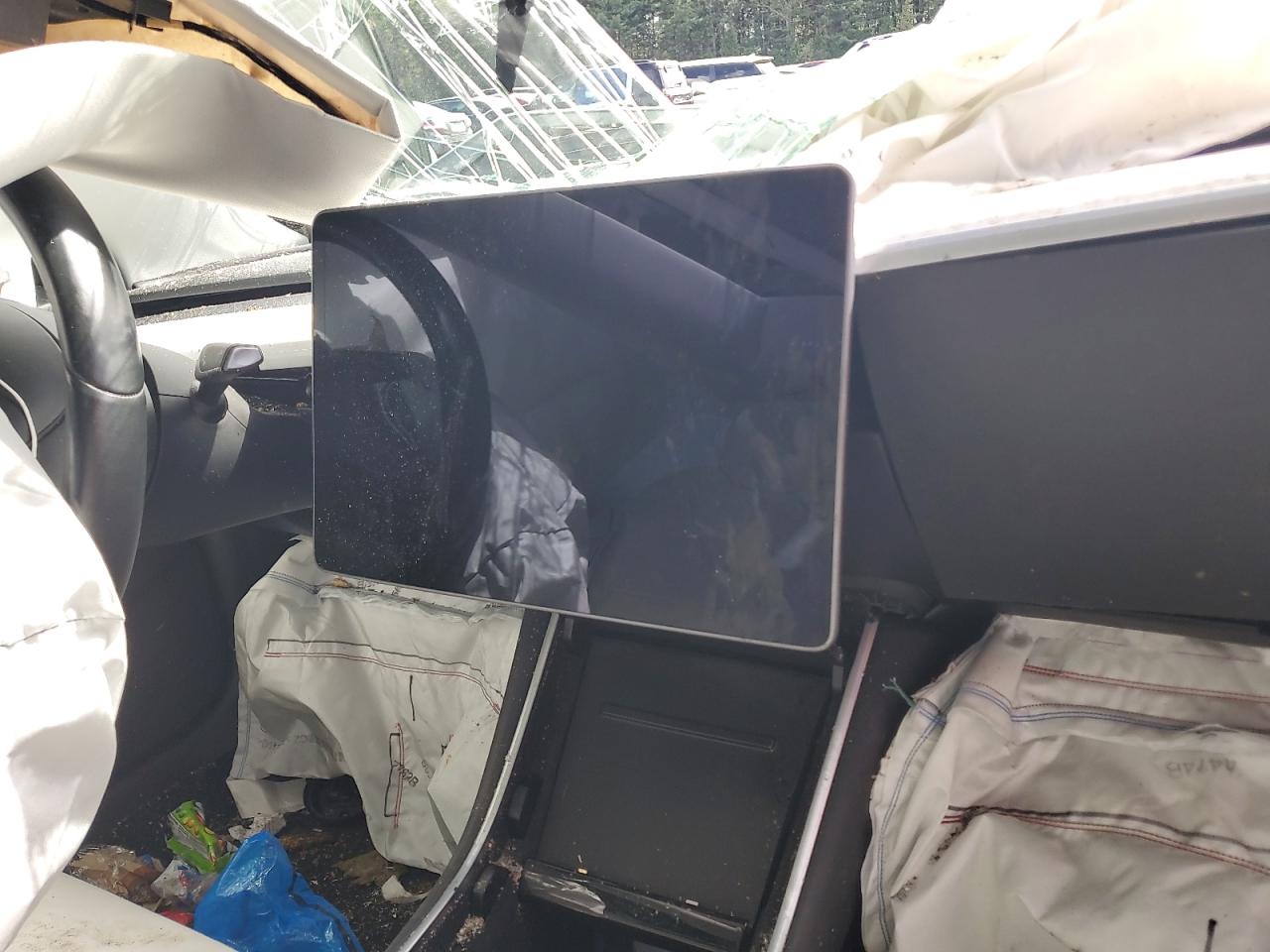 2018 Tesla Model 3 VIN: 5YJ3E1EB6JF122475 Lot: 71881605