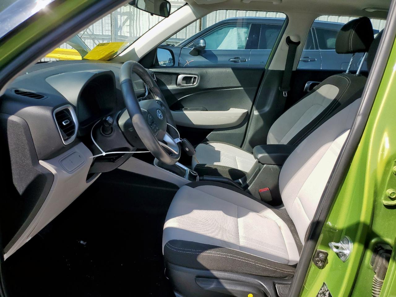 2023 Hyundai Venue Sel VIN: KMHRC8A37PU240344 Lot: 81876655