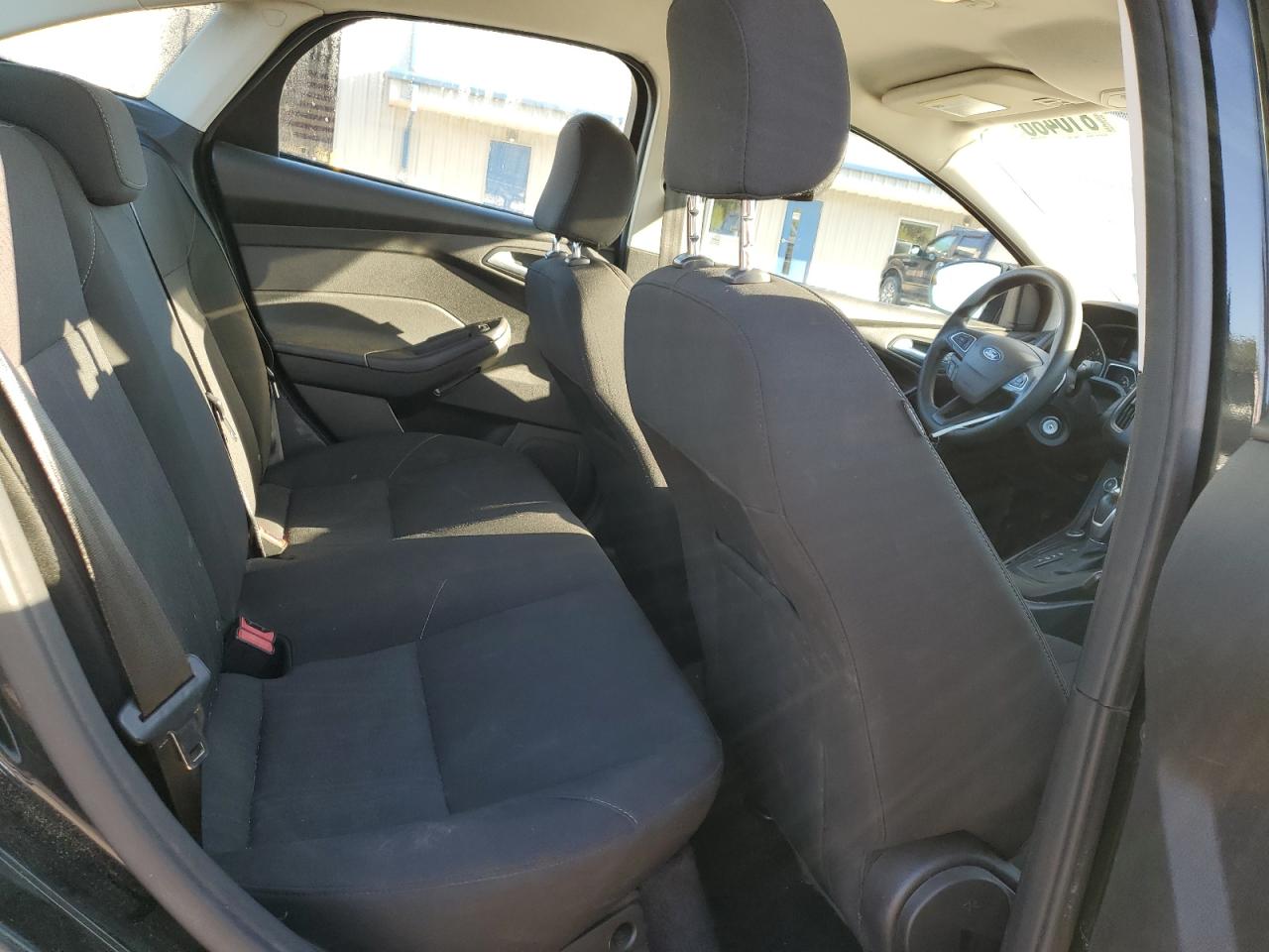 2015 Ford Focus Se VIN: 1FADP3F25FL296542 Lot: 81048695