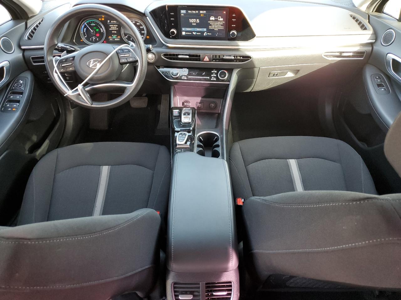 2020 Hyundai Sonata Hybrid VIN: KMHL24JJXLA014052 Lot: 82010345