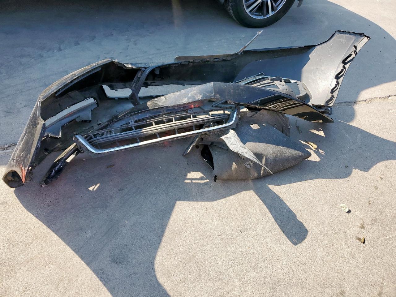 2017 Chevrolet Impala Lt VIN: 1G1105S31HU195595 Lot: 81084325