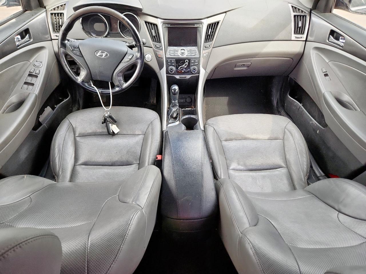 2015 Hyundai Sonata Hybrid VIN: KMHEC4A44FA129184 Lot: 84005665