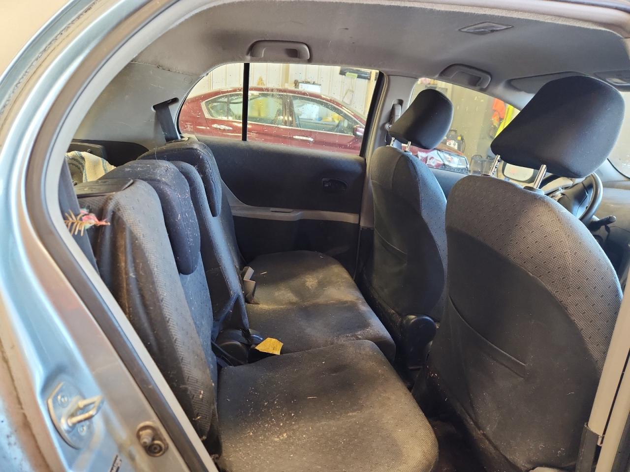 2010 Toyota Yaris VIN: JTDKT4K36A5321849 Lot: 80727955