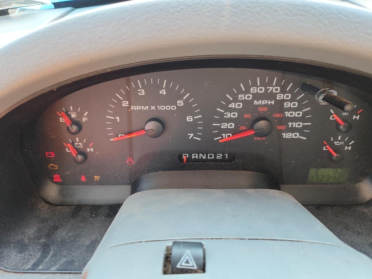 2005 Ford F150 VIN: 1FTRF02W85KC57359 Lot: 70997195