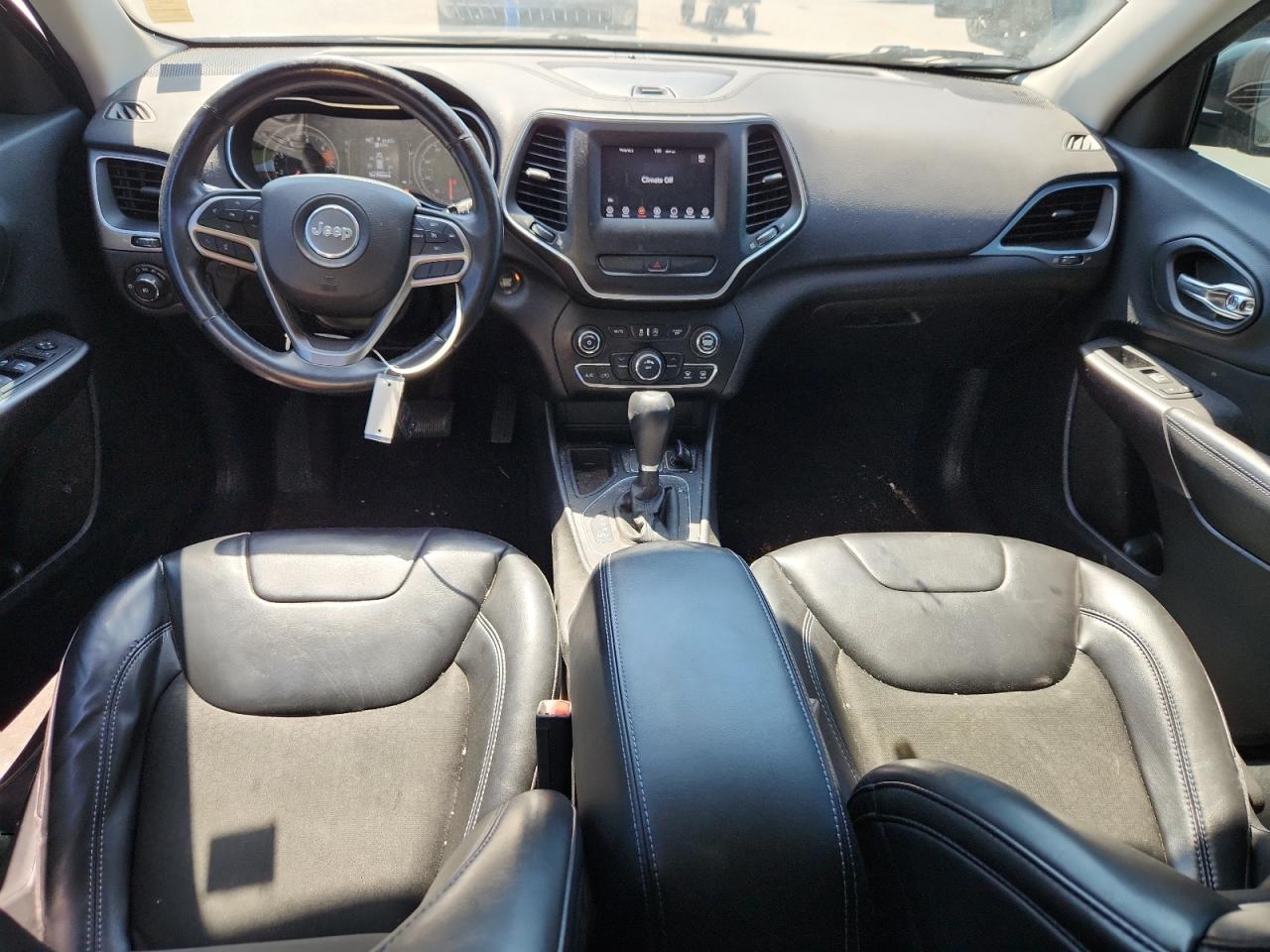 2019 Jeep Cherokee Latitude Plus VIN: 1C4PJLLB9KD184196 Lot: 80823445