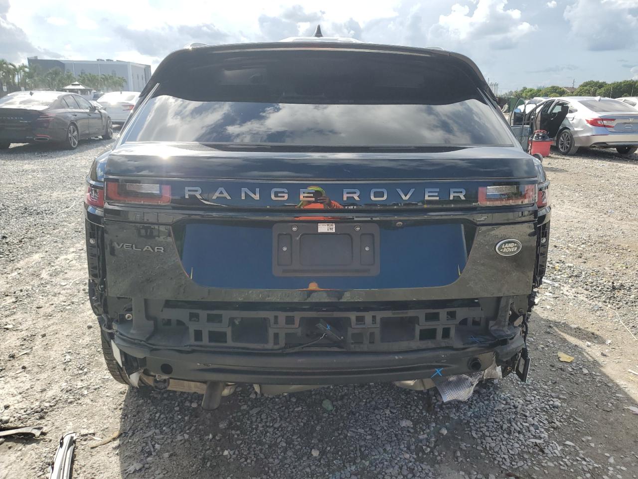 2022 Land Rover Range Rover Velar R-Dynamic S VIN: SALYT2EXXNA340827 Lot: 80801025
