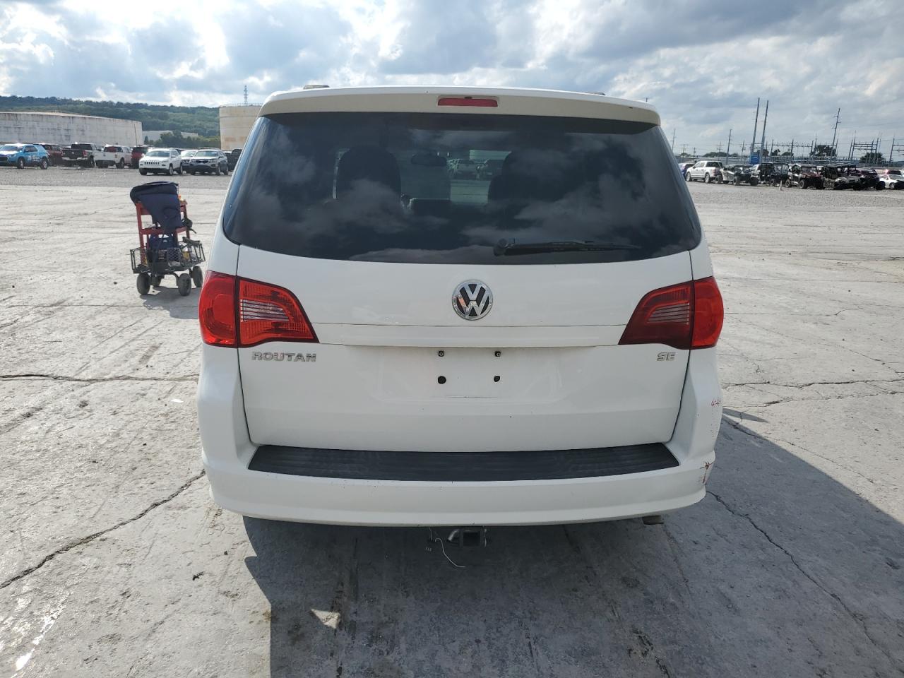 2011 Volkswagen Routan Se VIN: 2V4RW3DG9BR668392 Lot: 83793625
