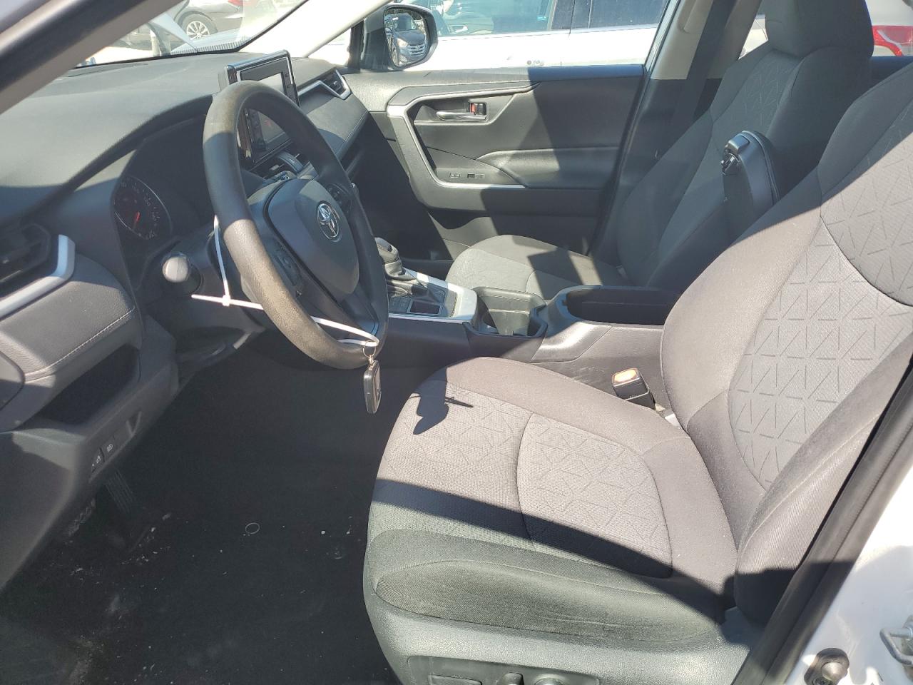 2020 Toyota Rav4 Xle VIN: 2T3P1RFV6LC125623 Lot: 81010905