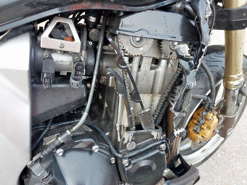 2004 KAWASAKI ZR 1000 A2H 