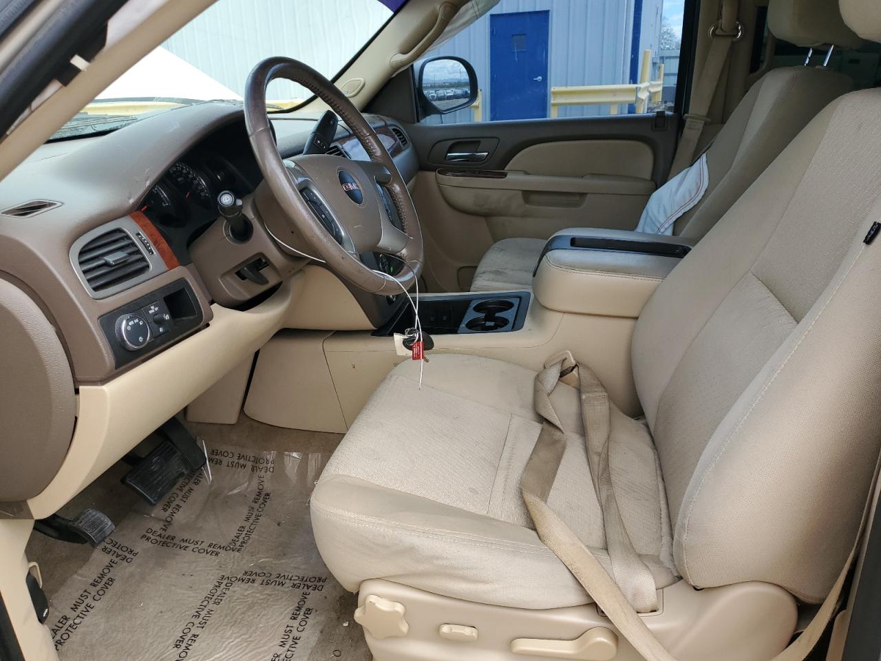 2013 GMC Yukon Sle VIN: 1GKS1AE09DR353802 Lot: 81337005