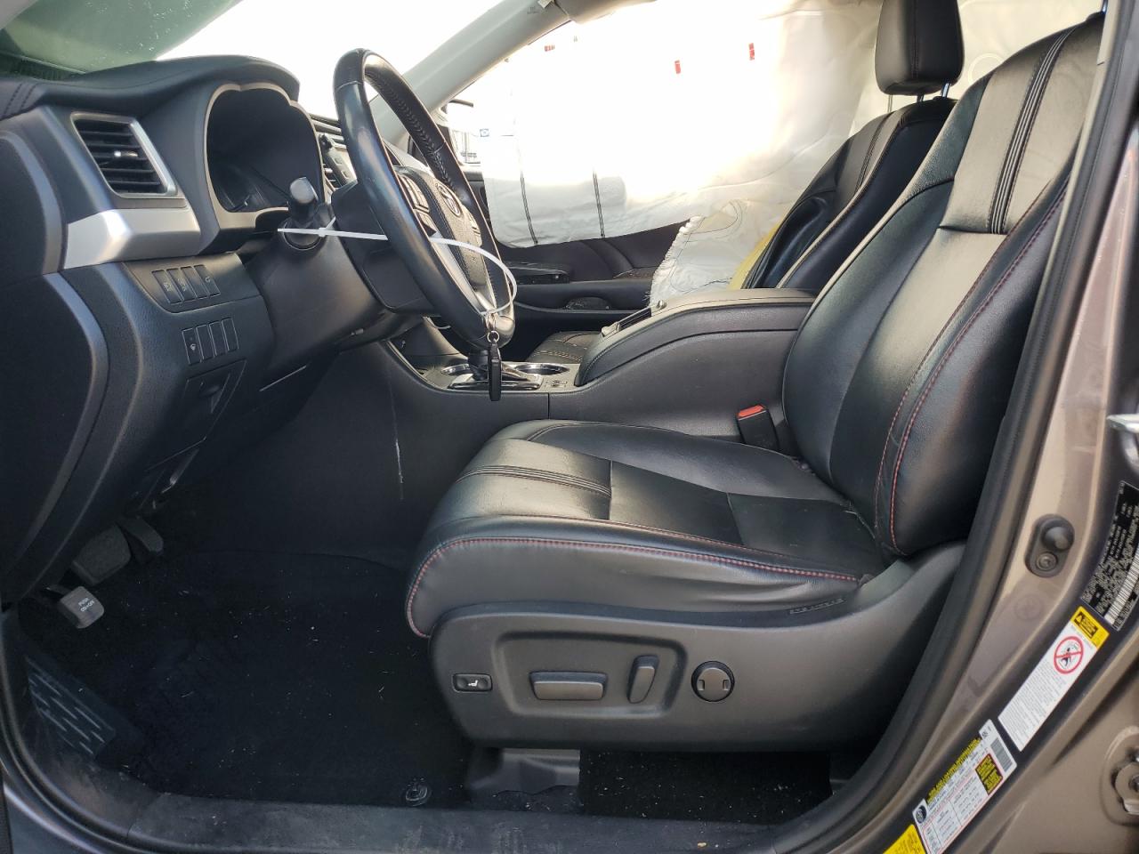 2019 Toyota Highlander Se VIN: 5TDJZRFH3KS992873 Lot: 81756165