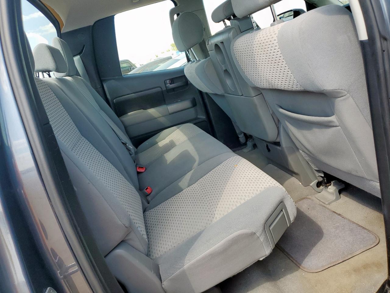 2010 Toyota Tundra Double Cab Sr5 VIN: 5TFRM5F14AX011634 Lot: 84586175