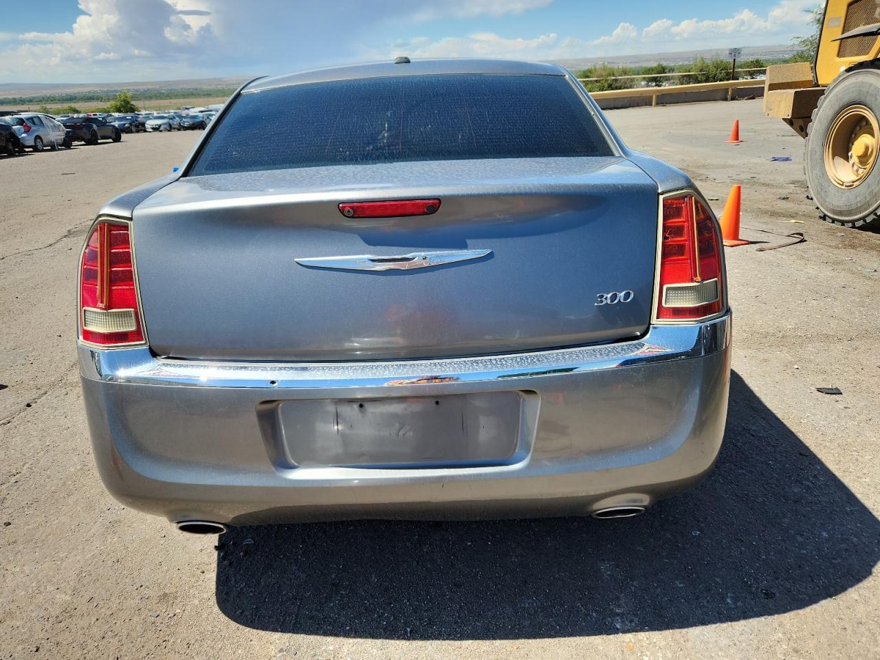 2012 Chrysler 300 Limited VIN: 2C3CCACG5CH250261 Lot: 71208735