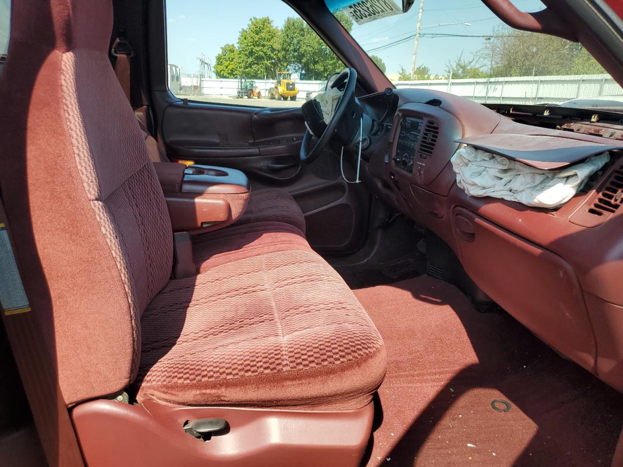 1998 Ford F150 VIN: 2FTZF08W1WCA51815 Lot: 81263235