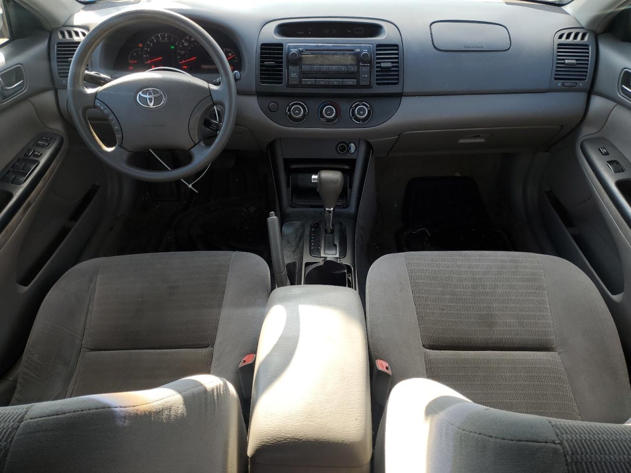 2005 Toyota Camry Le VIN: 4T1BE32K55U587947 Lot: 81475385