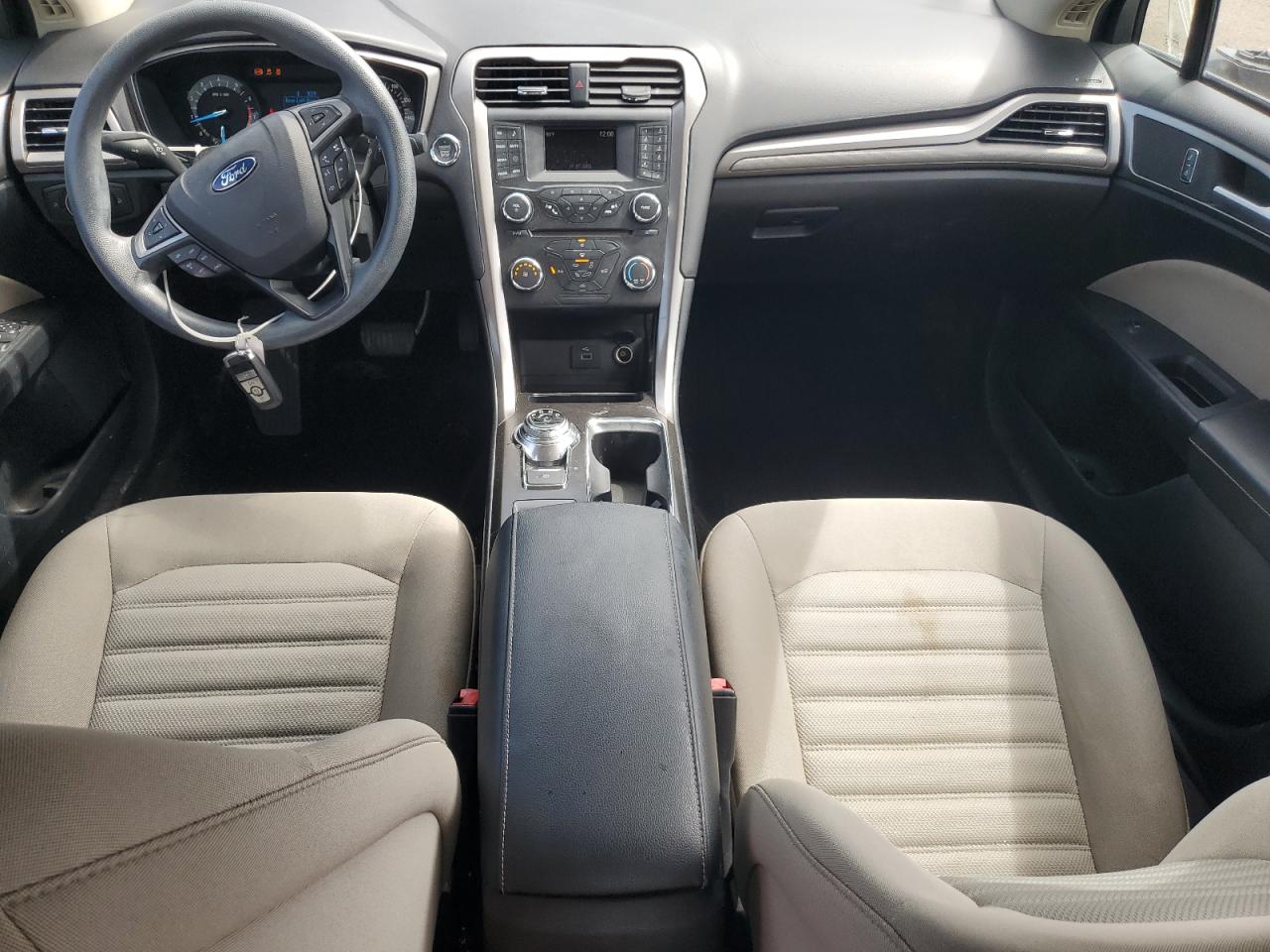 2017 Ford Fusion S VIN: 3FA6P0G76HR404804 Lot: 70714895