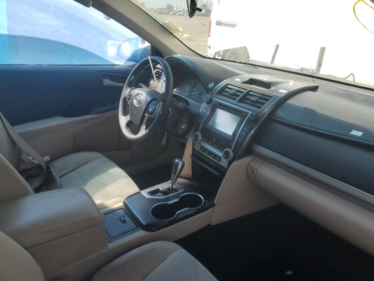 2014 Toyota Camry L VIN: 4T4BF1FK0ER400843 Lot: 82128905