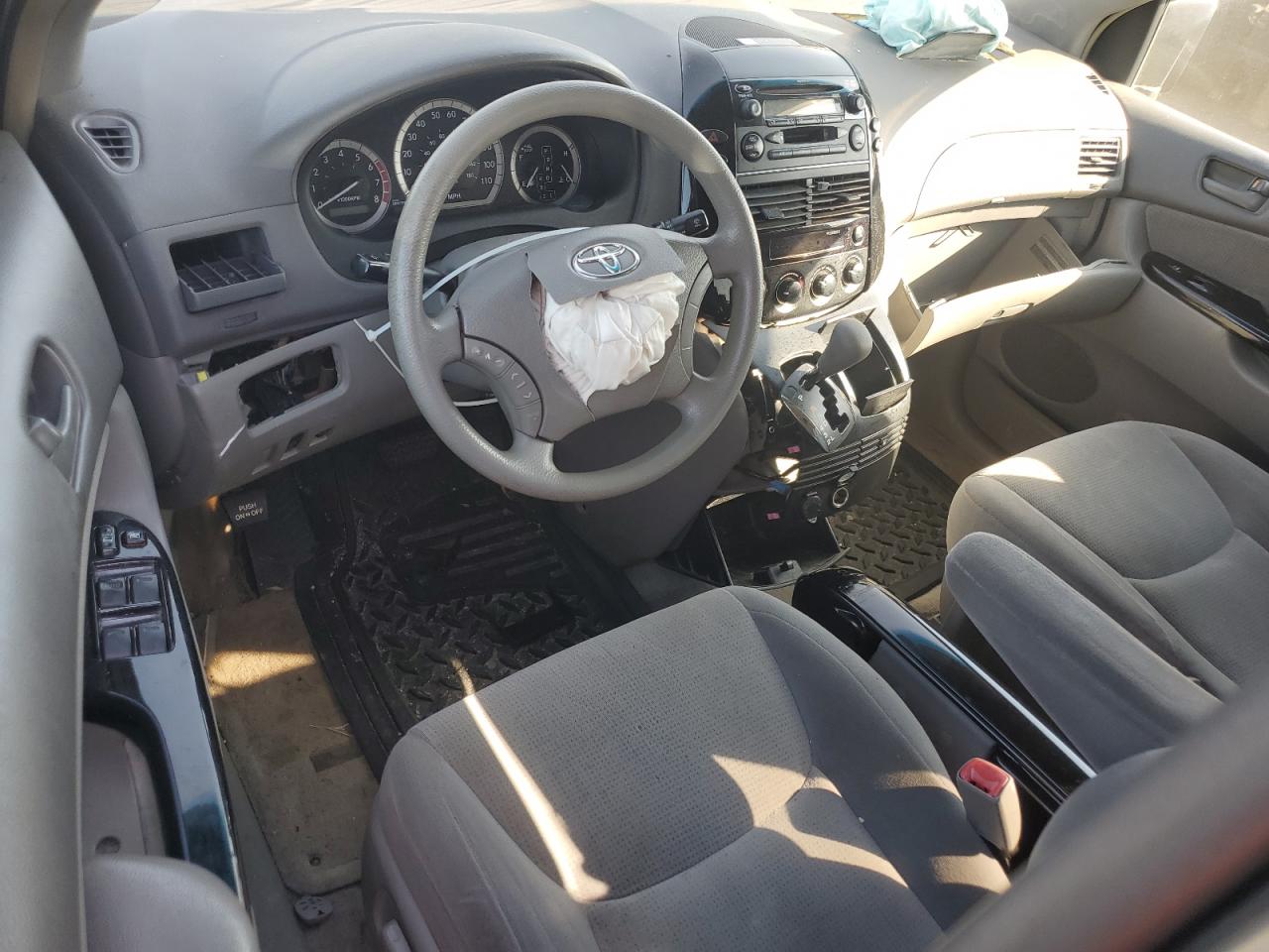 2005 Toyota Sienna Ce VIN: 5TDZA23C45S269791 Lot: 81917635