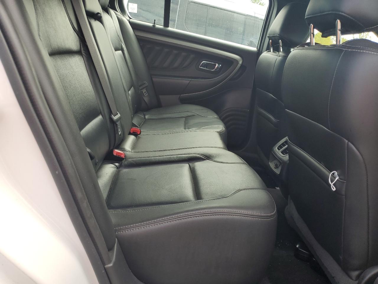 2017 Ford Taurus Sel VIN: 1FAHP2H88HG118004 Lot: 84250195