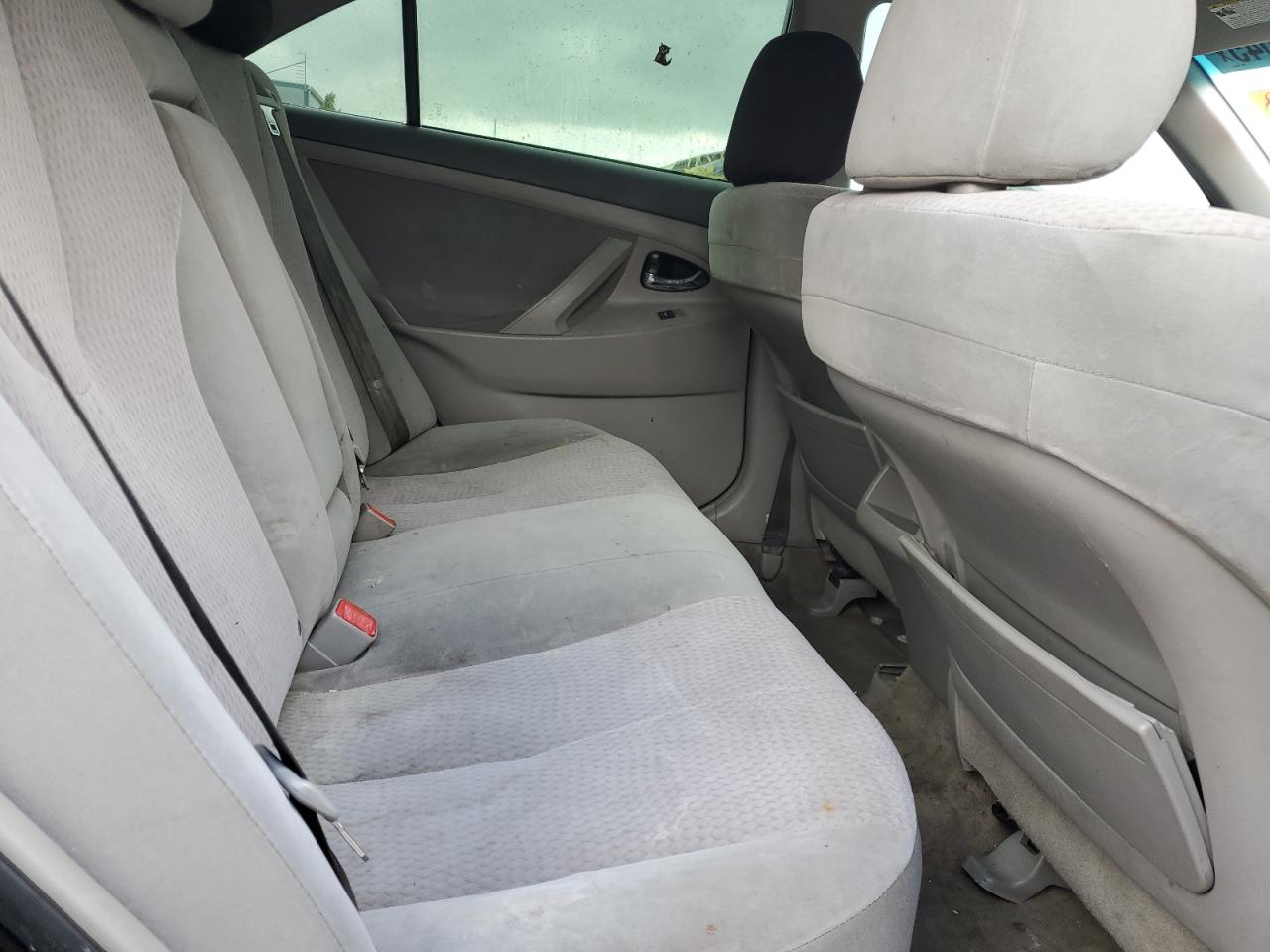 2010 Toyota Camry Base VIN: 4T1BF3EK6AU092045 Lot: 81881545