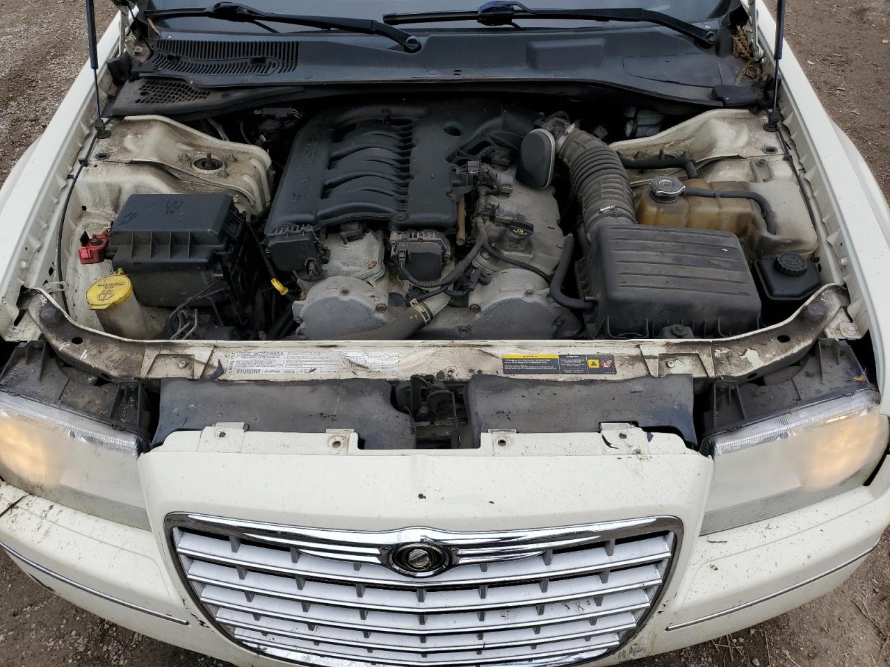 2005 Chrysler 300 Touring VIN: 2C3JA53GX5H606288 Lot: 84182635