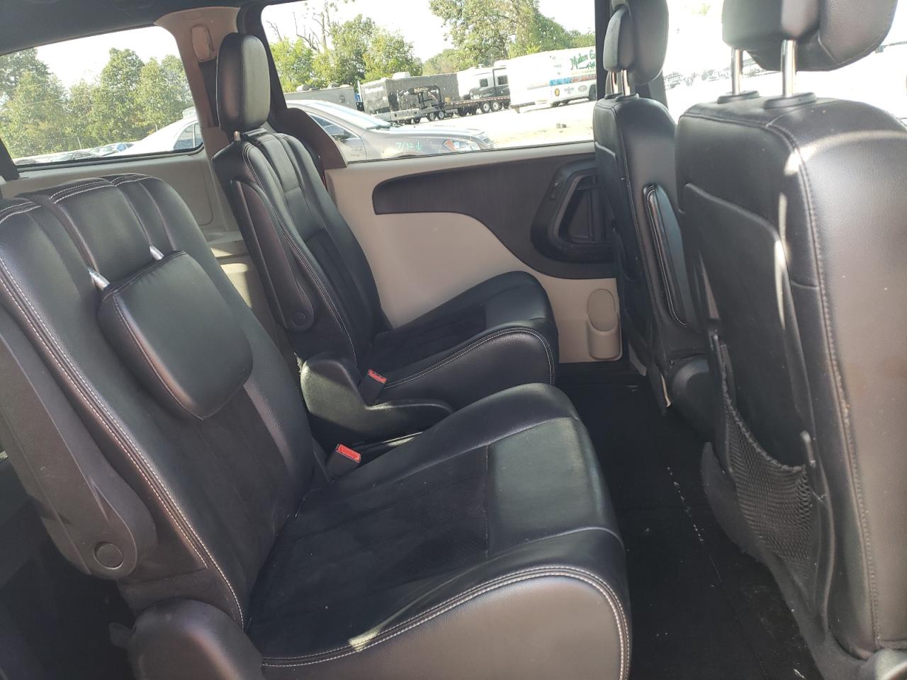 2017 Dodge Grand Caravan Sxt VIN: 2C4RDGCG3HR546208 Lot: 81030545