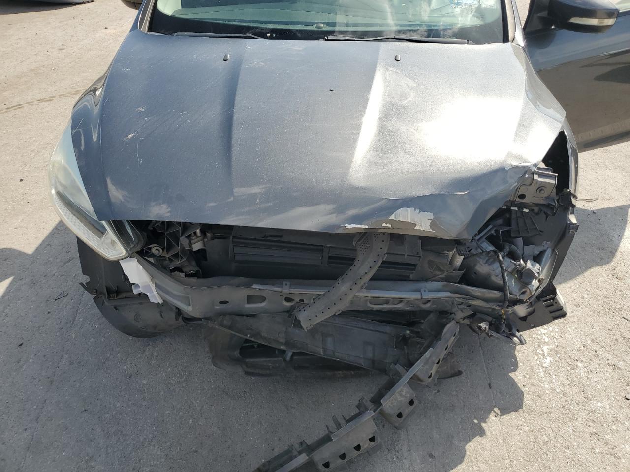 2017 Ford Focus Se VIN: 1FADP3F2XHL244830 Lot: 80919715