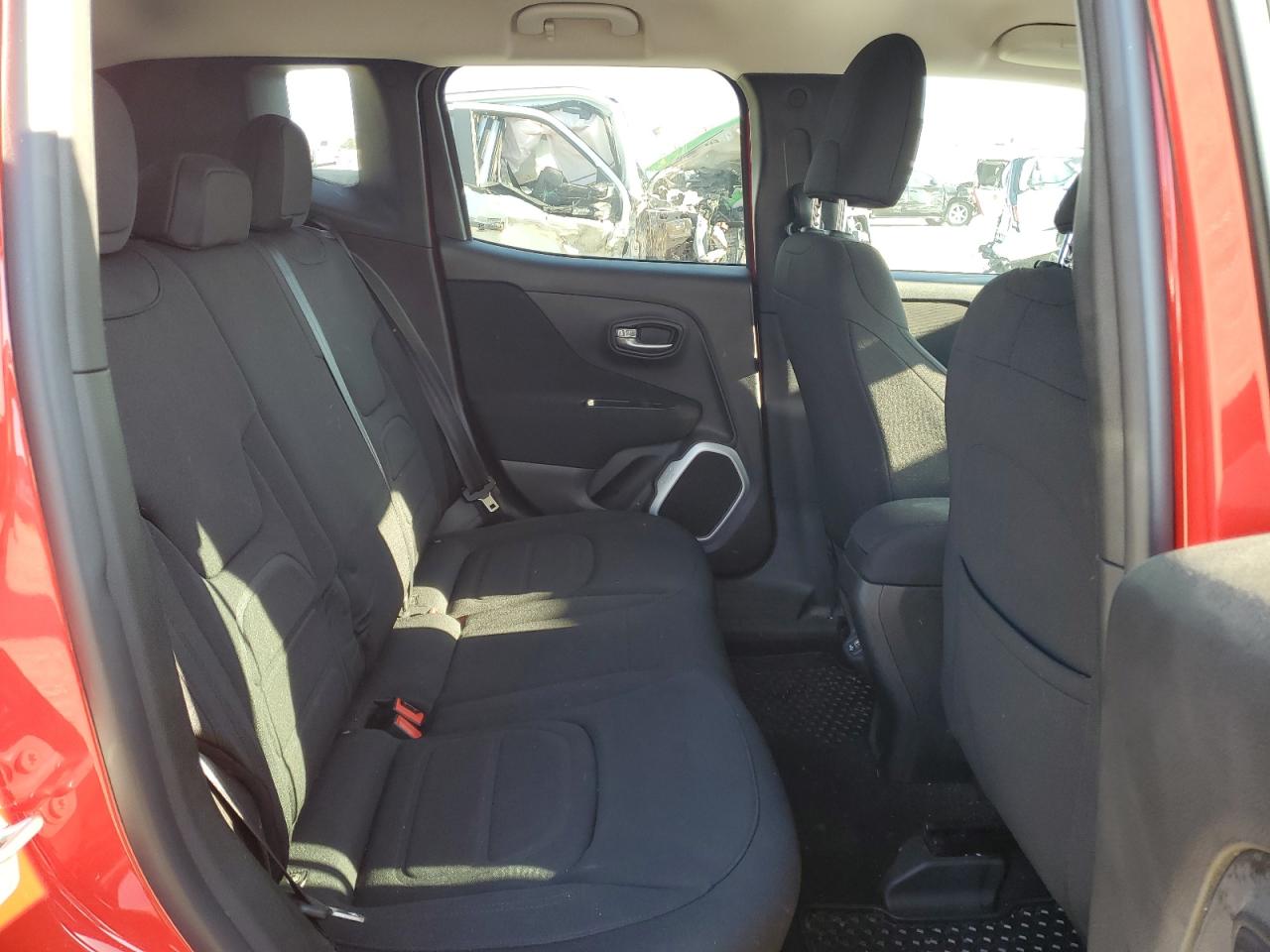 2018 Jeep Renegade Latitude VIN: ZACCJABB4JPG74341 Lot: 80690165