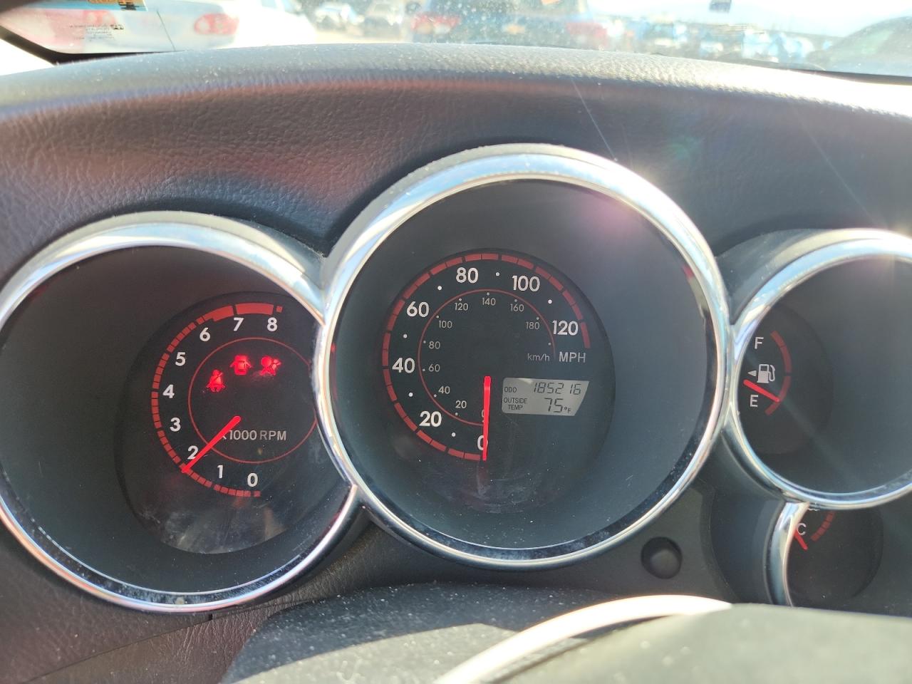 2006 Toyota Corolla Matrix Xr VIN: 2T1KR32E86C571632 Lot: 81184805