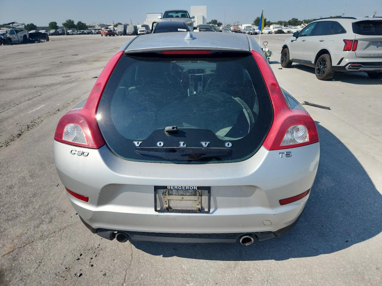 2011 Volvo C30 T5 VIN: YV1672MK6B2222007 Lot: 80667305