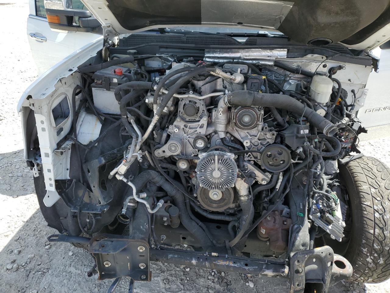 2017 GMC Sierra K2500 Denali VIN: 1GT12UEY2HF174147 Lot: 81465625