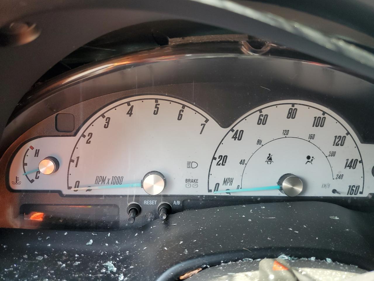 2002 Ford Thunderbird VIN: 1FAHP60A02Y100975 Lot: 69153525