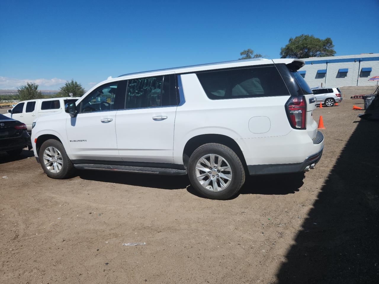 2023 Chevrolet Suburban C1500 Premier VIN: 1GNSCFKD3PR144710 Lot: 81132735