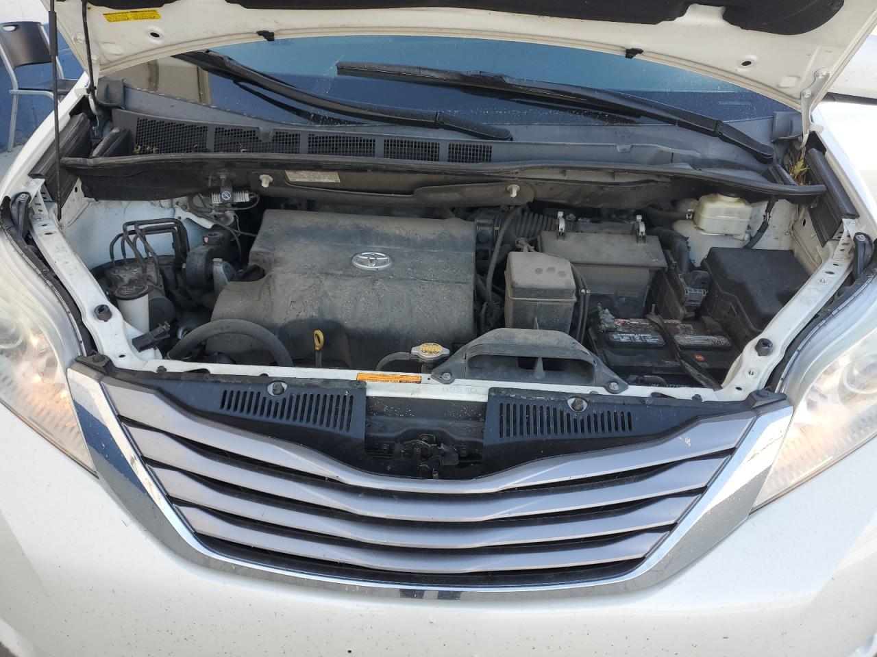 2016 Toyota Sienna Xle VIN: 5TDYK3DC2GS755161 Lot: 83996595