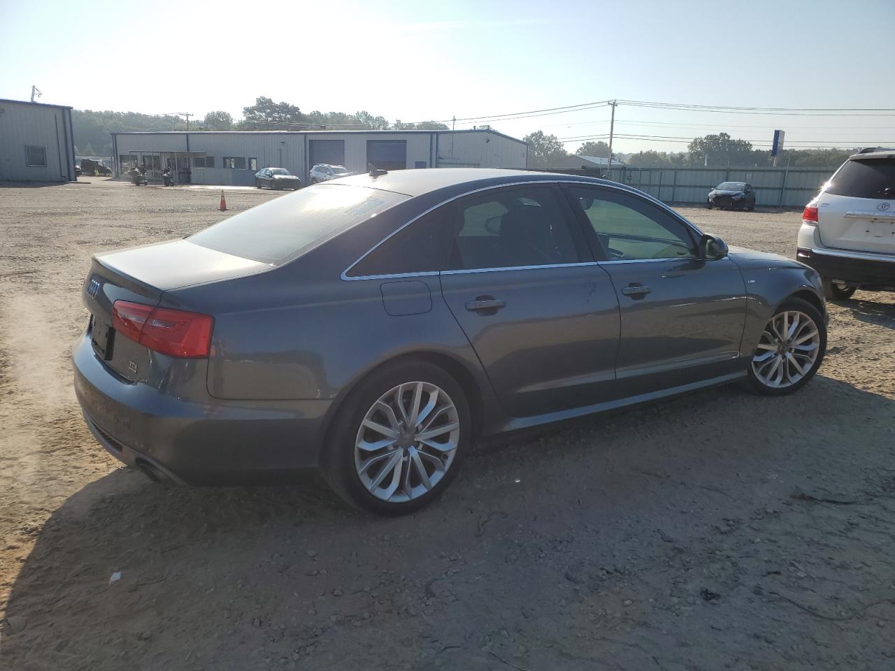 Фото: WAUHMAFC6EN096996