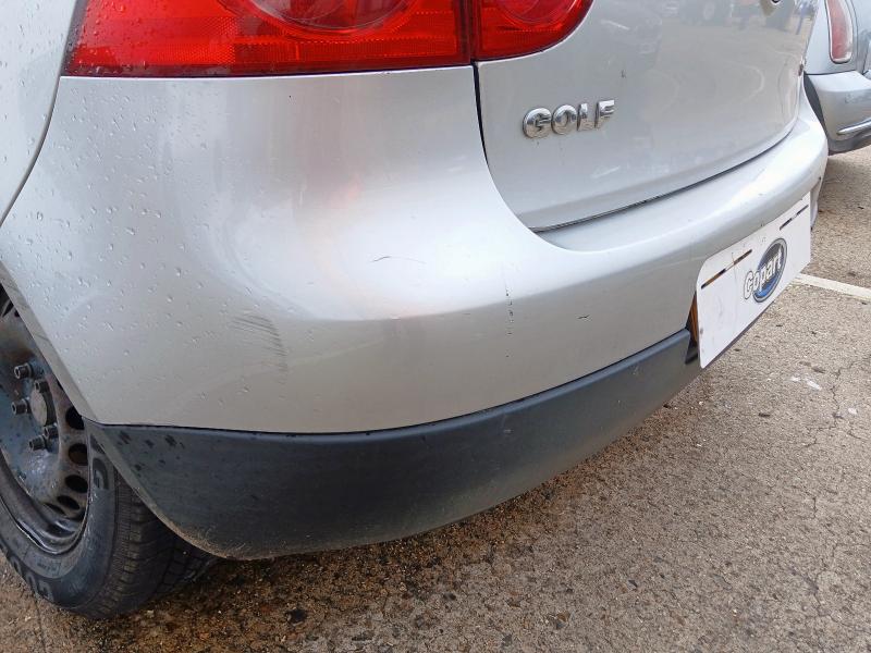 2006 VOLKSWAGEN GOLF FSI S 