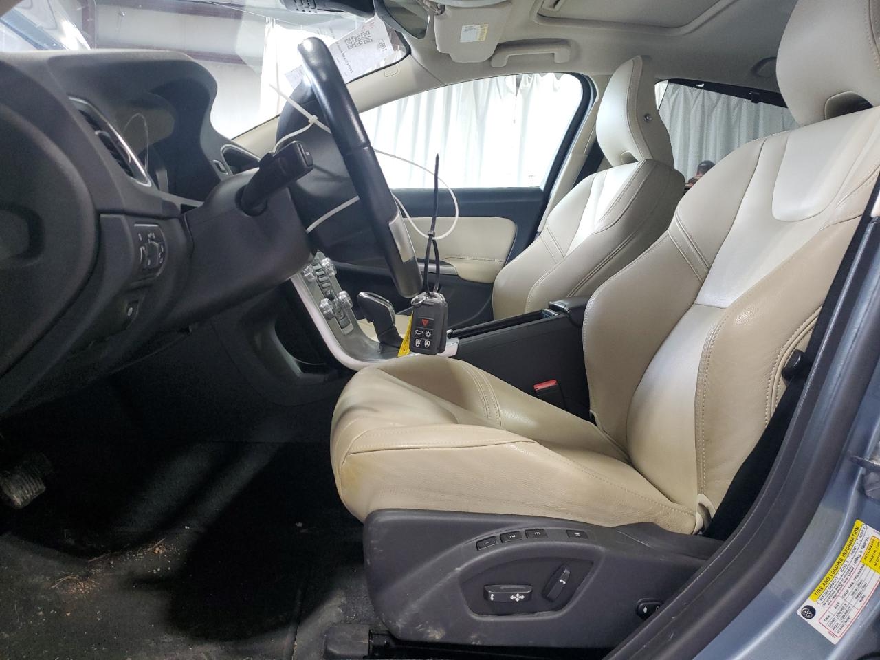 2017 Volvo S60 Platinum VIN: LYV402TMXHB153544 Lot: 71021365