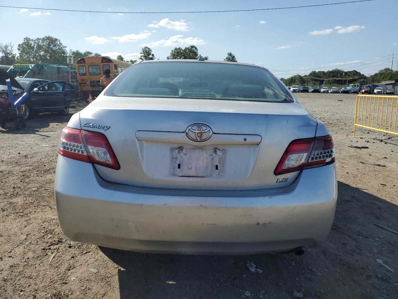 2010 Toyota Camry Base VIN: 4T4BF3EK0AR014625 Lot: 71104135