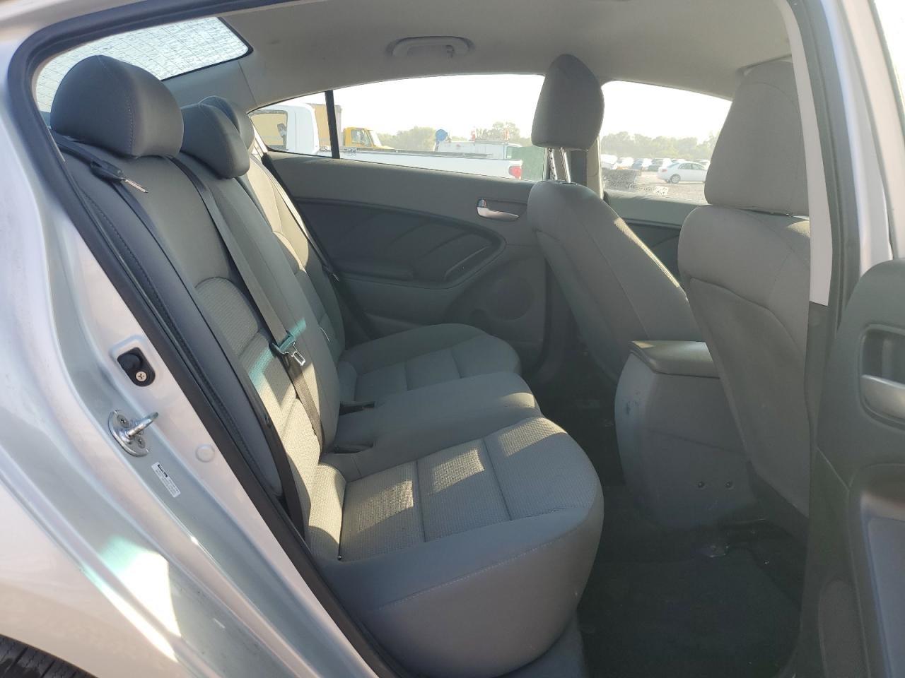 2017 Kia Forte Lx VIN: 3KPFK4A79HE078044 Lot: 84393565