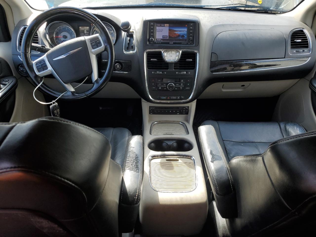 2013 Chrysler Town & Country Limited VIN: 2C4RC1GG6DR630947 Lot: 81722195