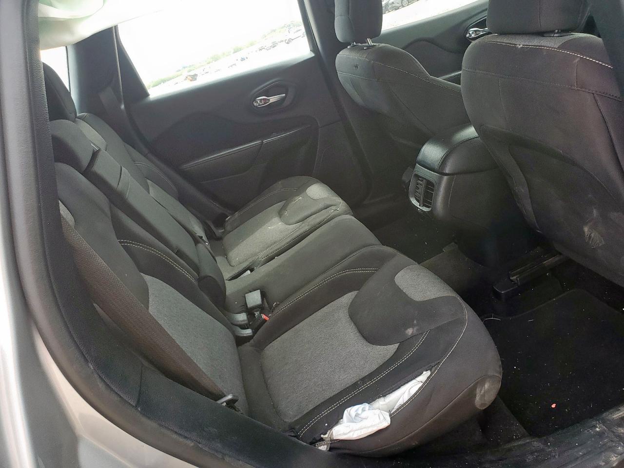 2015 Jeep Cherokee Sport VIN: 1C4PJLAB3FW531079 Lot: 84638545