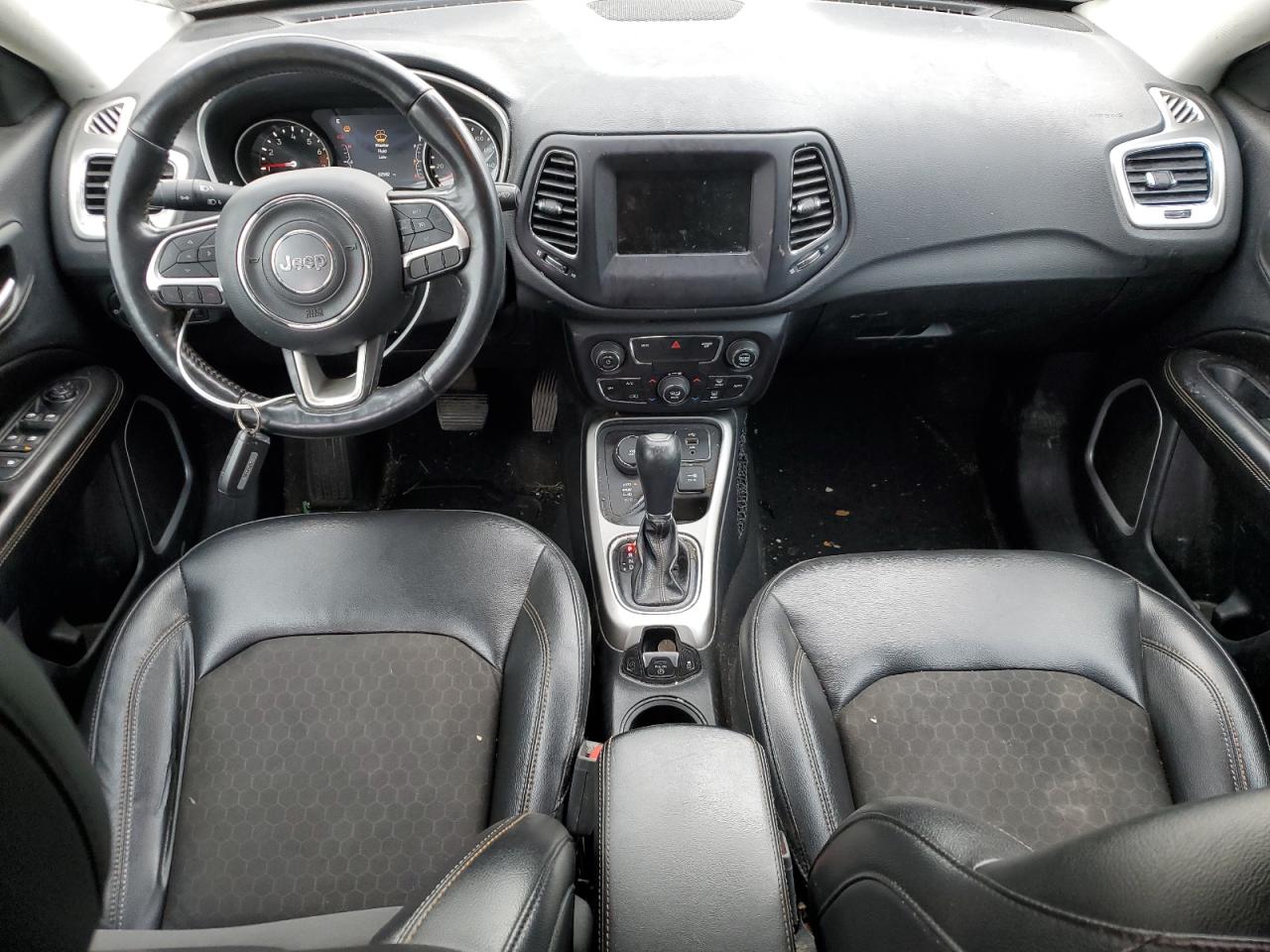 2018 Jeep Compass Latitude VIN: 3C4NJDBB3JT254590 Lot: 81310705