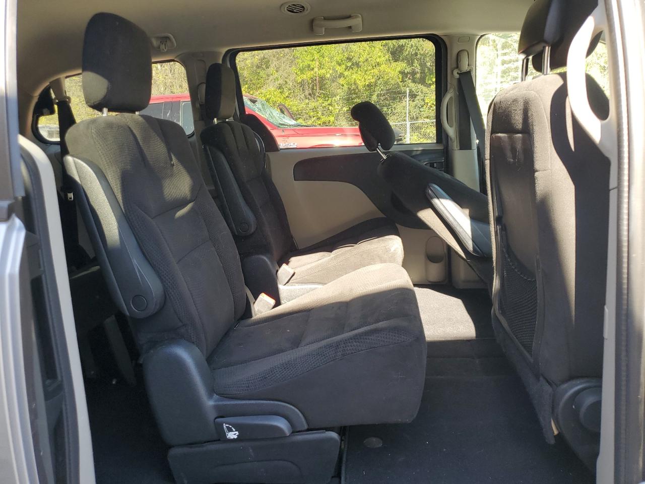 2015 Dodge Grand Caravan Sxt VIN: 2C4RDGCG3FR687289 Lot: 82073515