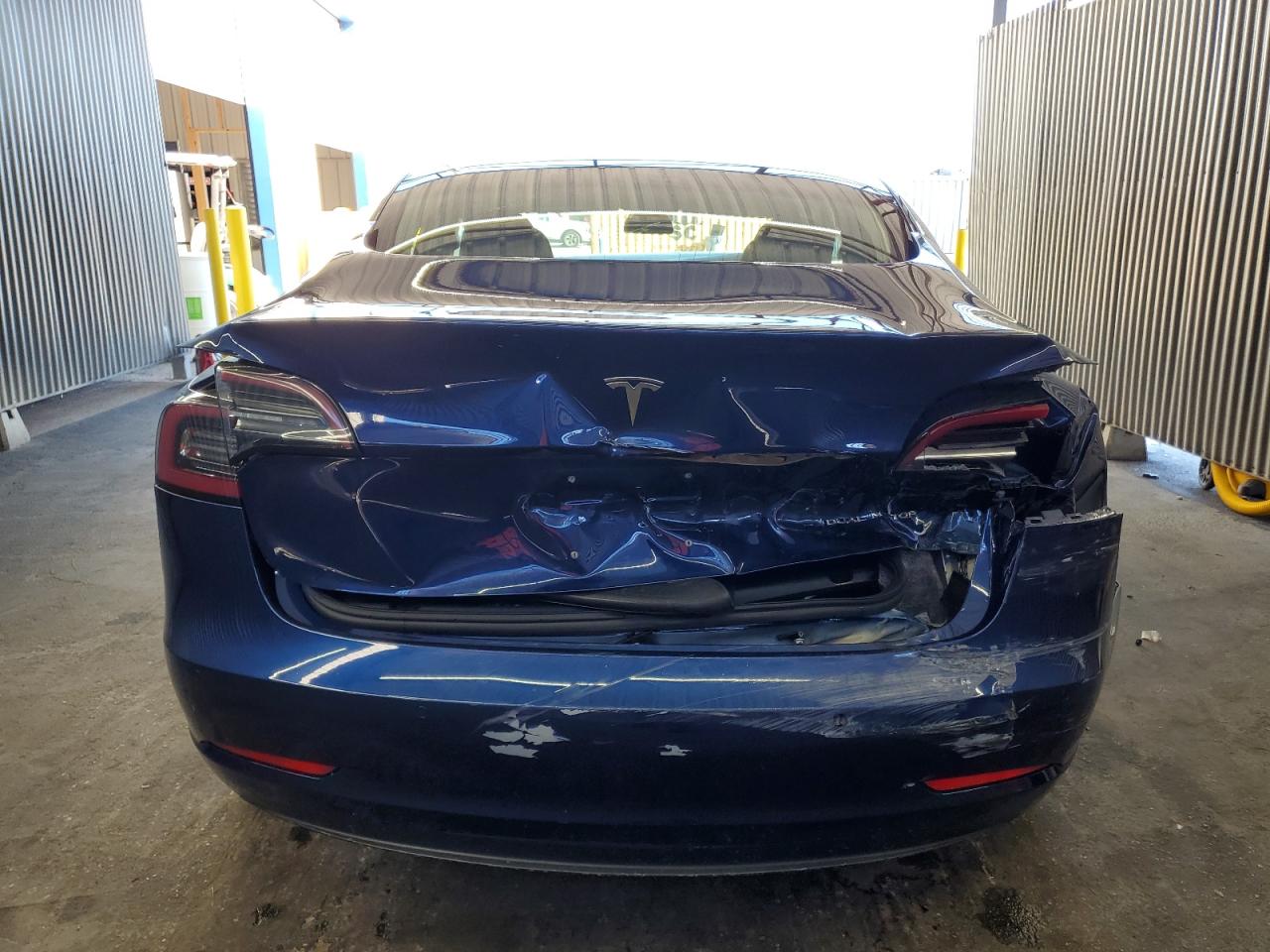 2018 Tesla Model 3 VIN: 5YJ3E1EB4JF121826 Lot: 80527045