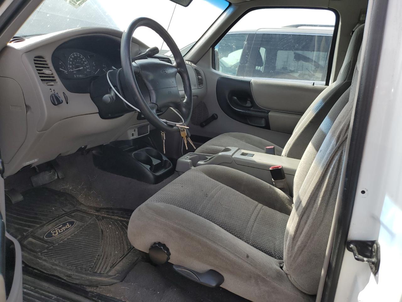 2000 Ford Ranger Super Cab VIN: 1FTYR14X1YTB07395 Lot: 81713735