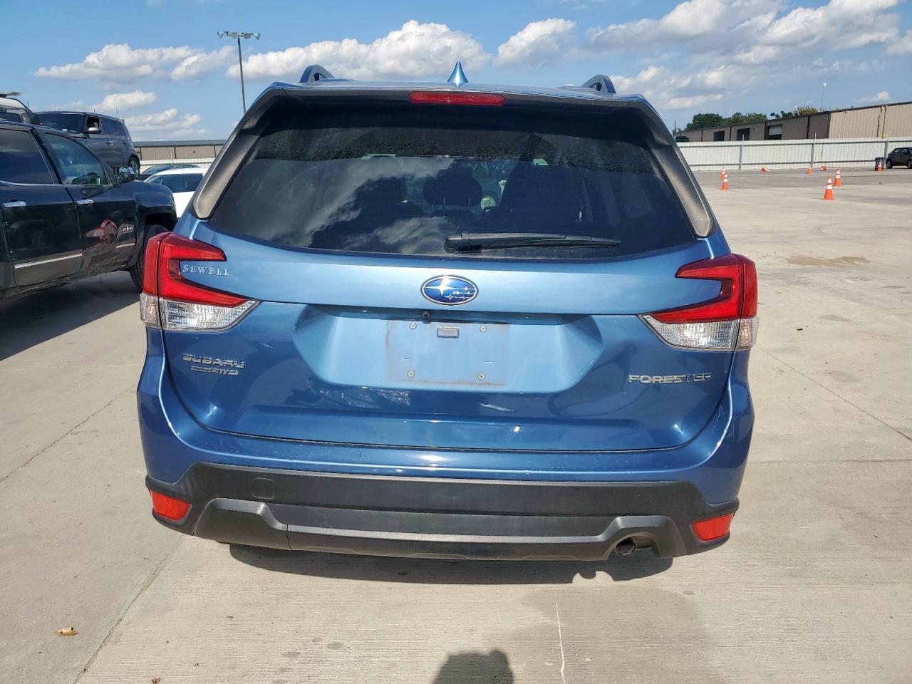 2022 Subaru Forester Premium VIN: JF2SKADC1NH429705 Lot: 80912825