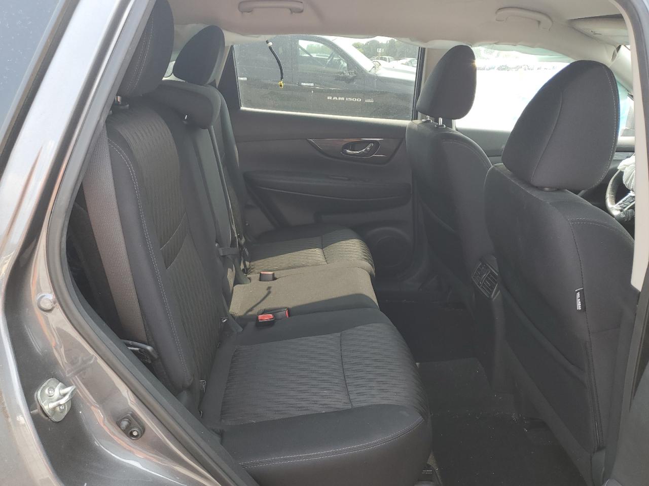 2019 Nissan Rogue S VIN: 5N1AT2MV5KC836266 Lot: 71107735