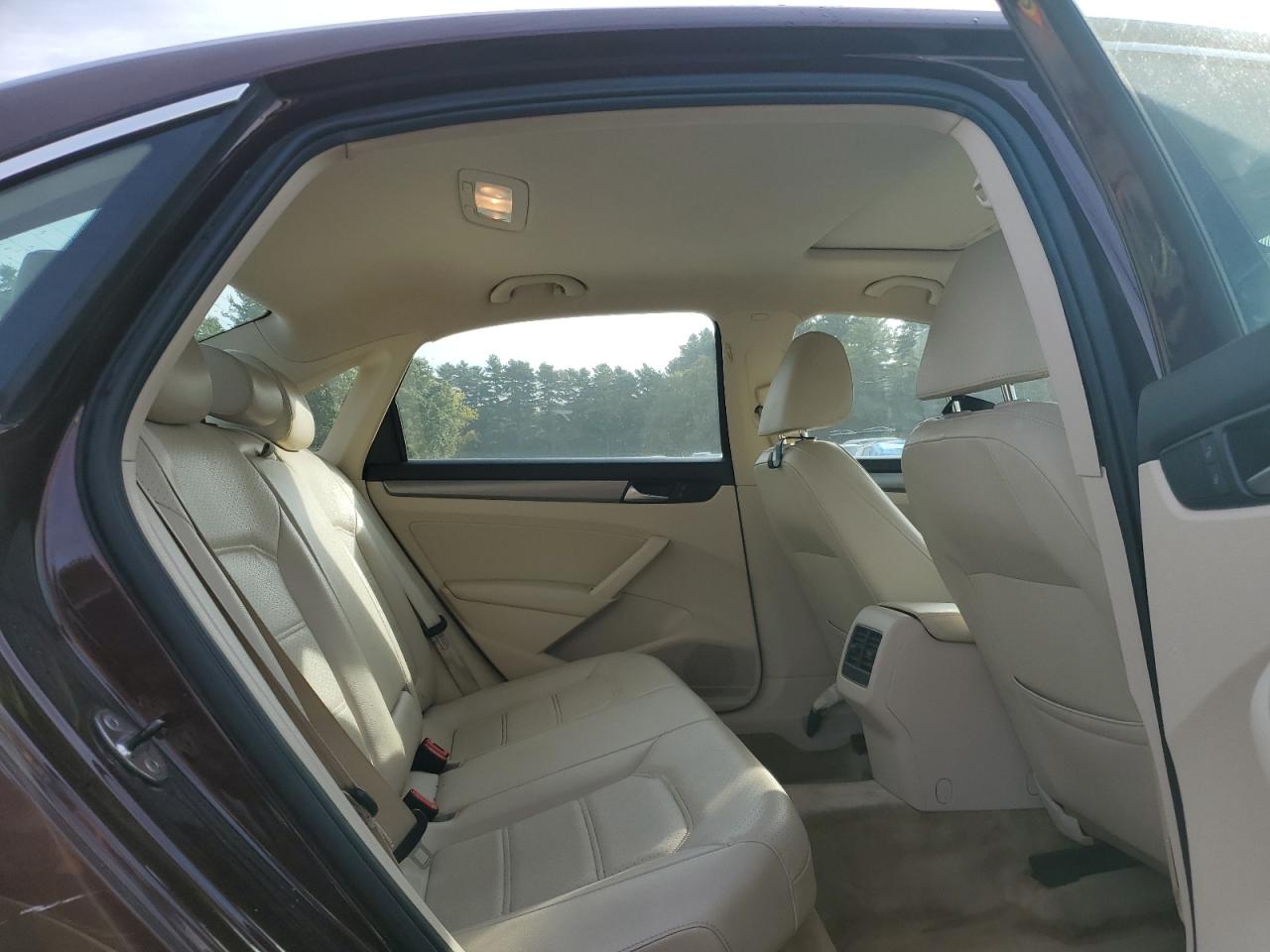 2014 Volkswagen Passat Se VIN: 1VWBT7A35EC054933 Lot: 82147845